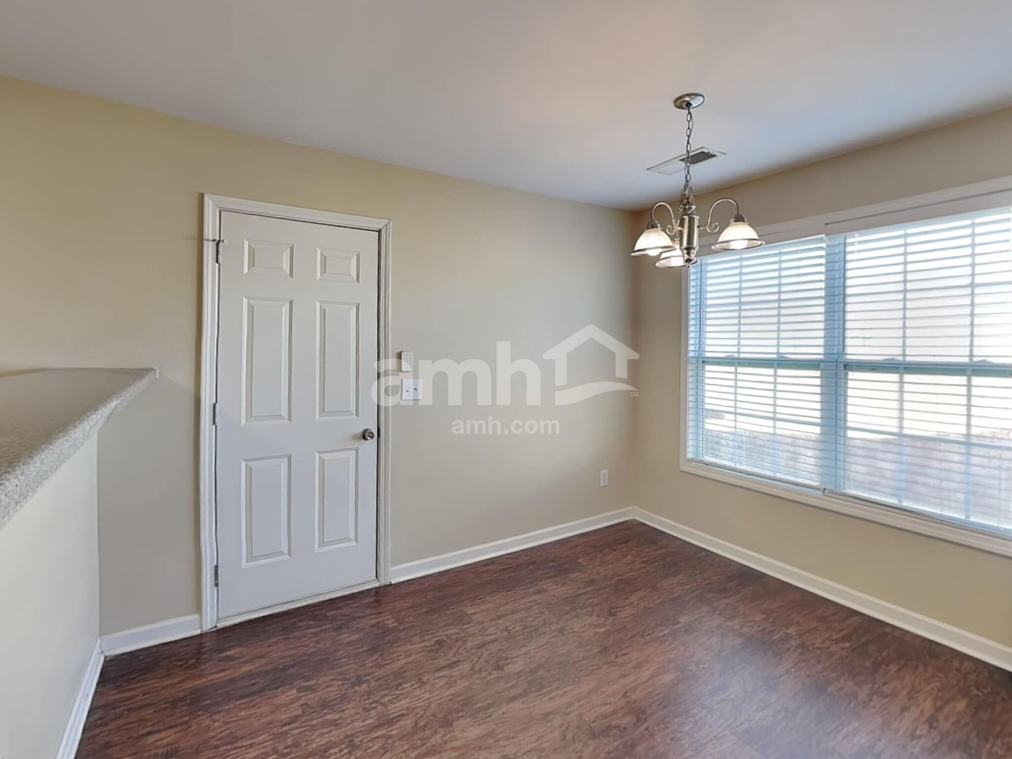 Building Photo - 6078 Lancelot Ln