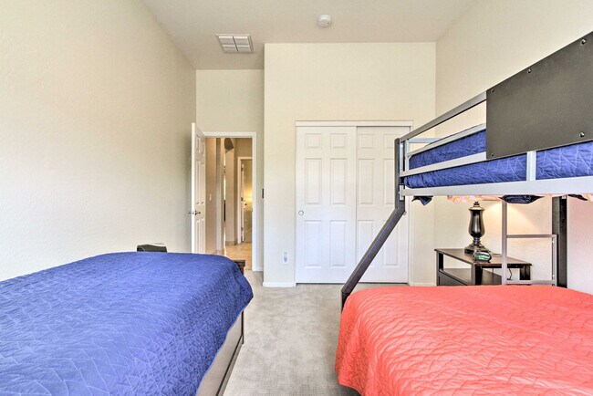 Building Photo - 3219 W Languid Ln