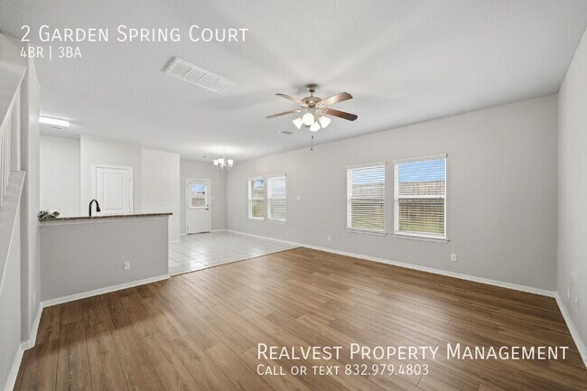 Building Photo - 2 Garden Spring Ct