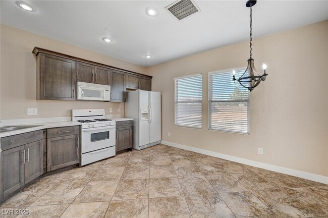 Building Photo - 494 Groft Way