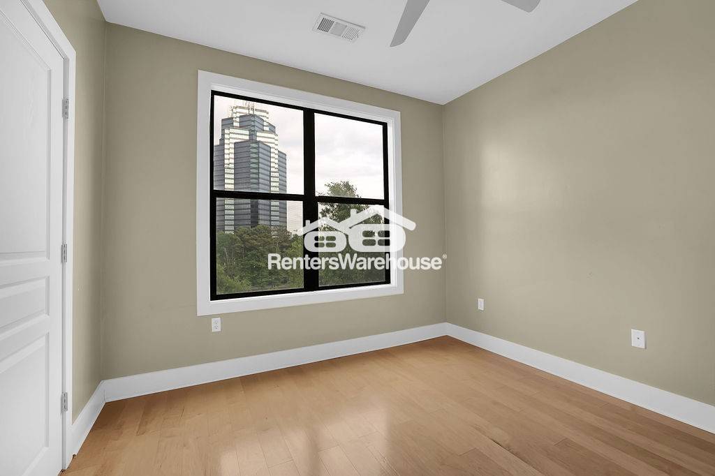 Building Photo - 799 Hammond Dr