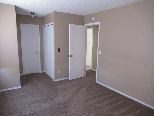 Building Photo - 7980 Belford Dr