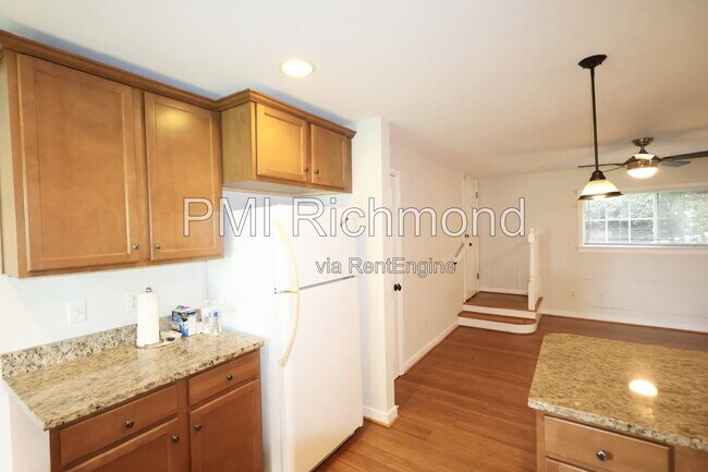 Building Photo - 513 S Harrison St