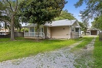 Building Photo - Charming Coastal Living in Downtown Ocean ...