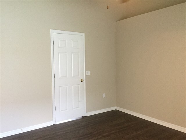 Building Photo - 7861 Harbor Bend Cir