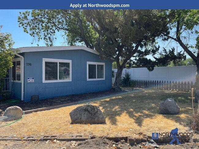 Primary Photo - Nice 3 Bedroom 2 Bath Double Wide Manufact...