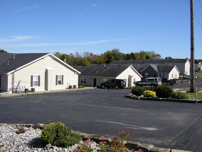 Building Photo - 1956 Stonehenge Avenue