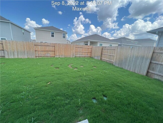 Building Photo - 194 Living Reef Dr