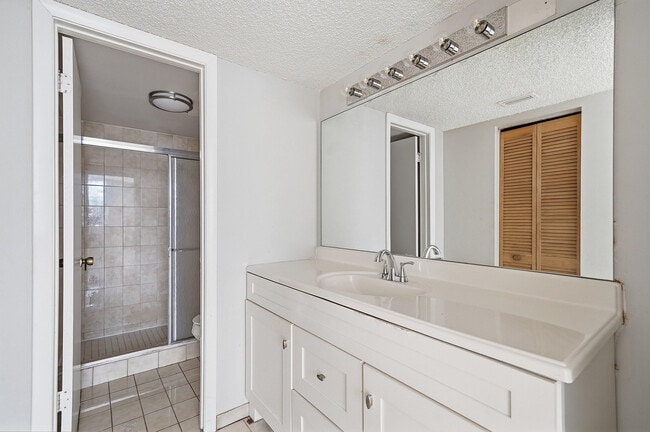 Building Photo - 3300 NW 46th St