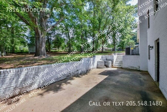 Building Photo - 7816 Woodlawn Cir