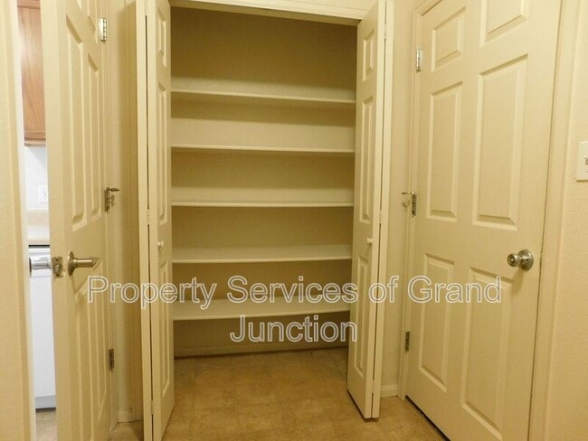 Building Photo - 434 1/2 Jornada Street