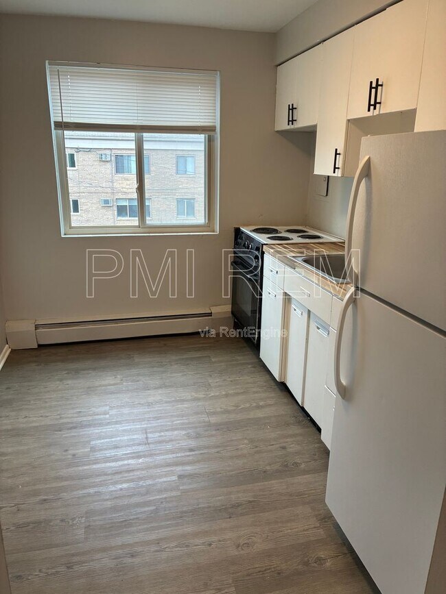 Building Photo - 14233 Triskett Rd