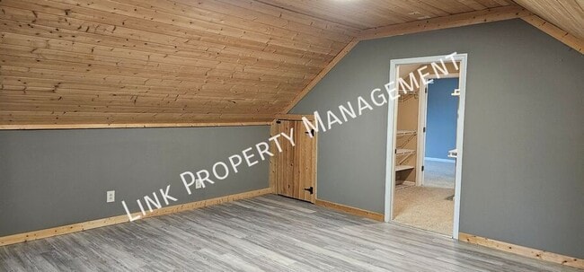 Building Photo - 7701 Elizabeth Way Dr
