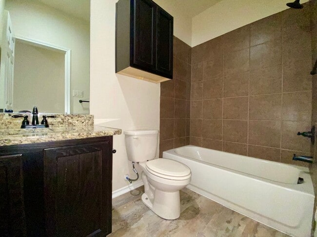 Building Photo - 114 Stacy Ln