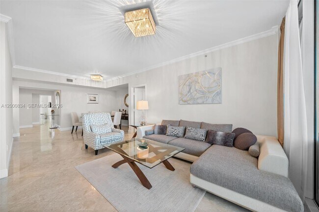 Building Photo - 17875 Collins Ave