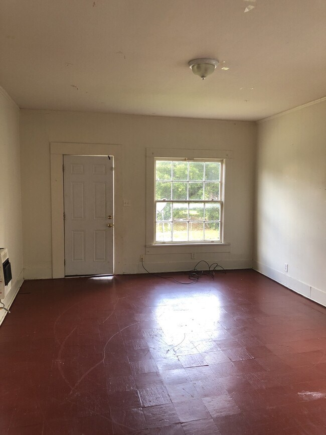 Building Photo - 3109 Darien St