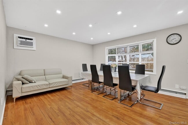 Building Photo - 28 Edward Ave