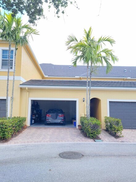 Building Photo - 142 Ennis Ln