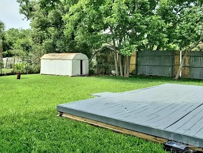 Building Photo - 1007 W Government St