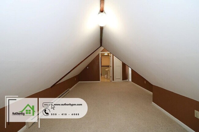 Building Photo - 1804 Chestnut St