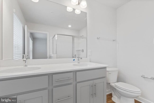 Building Photo - 16639 Green Glade Dr