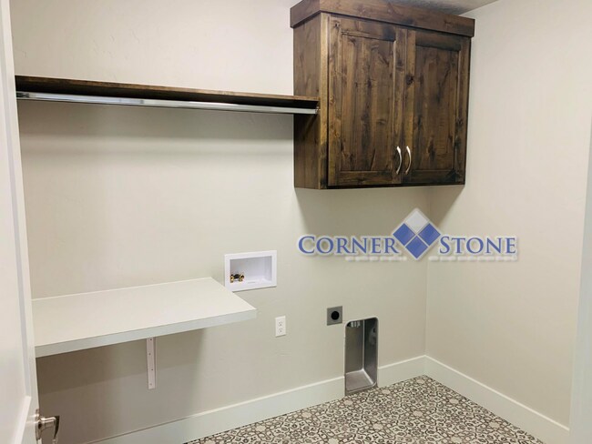 Building Photo - Pet Friendly Home in Boise!!