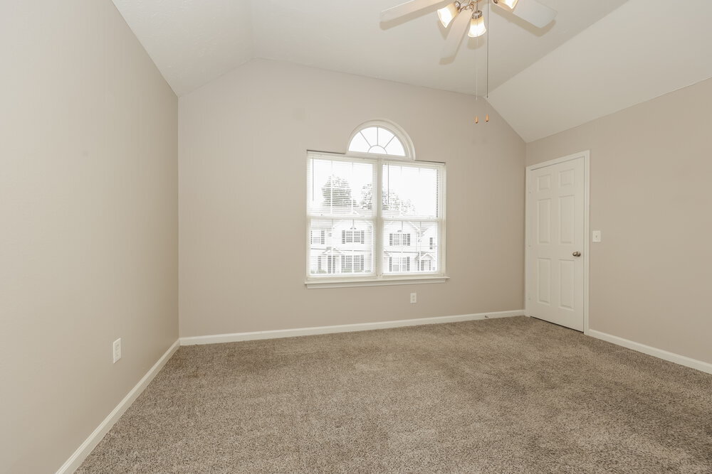 Building Photo - 8023 Logan Dr