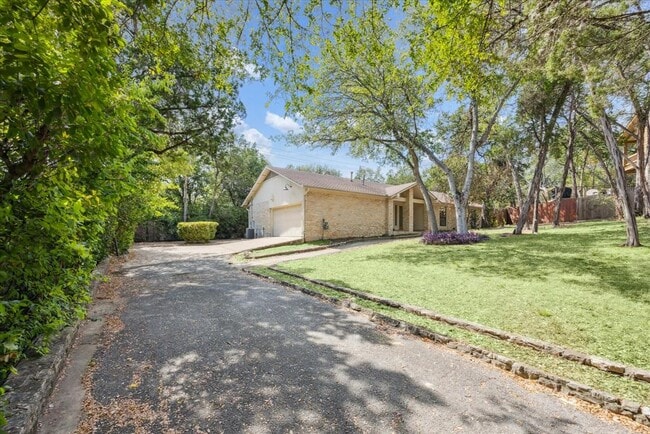Building Photo - 3609 Peregrine Falcon Dr