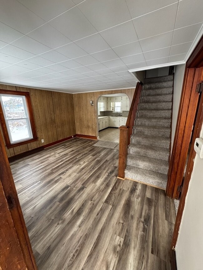 Building Photo - 5134 E Apple Ave