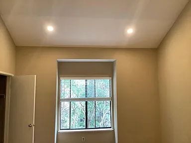 Building Photo - "Charming 2-Bed, 2-Bath Retreat in the Heart of Santa Clara!"