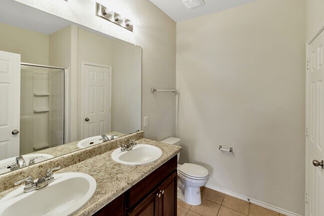 Building Photo - 5216 Cressler Ln