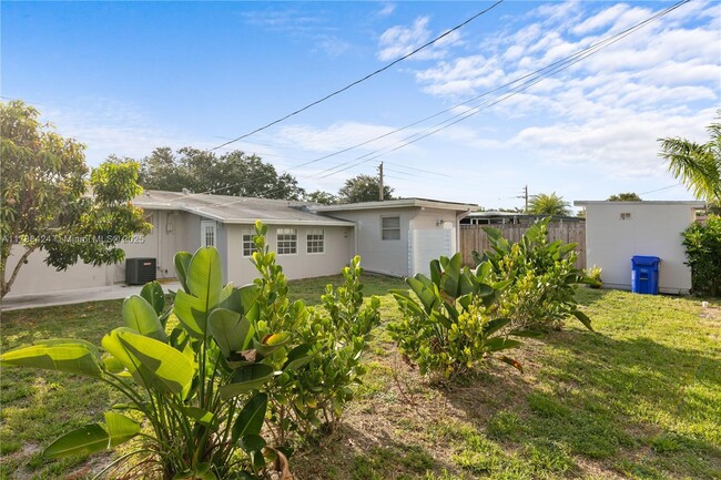 Building Photo - 1511 NW 85th Way