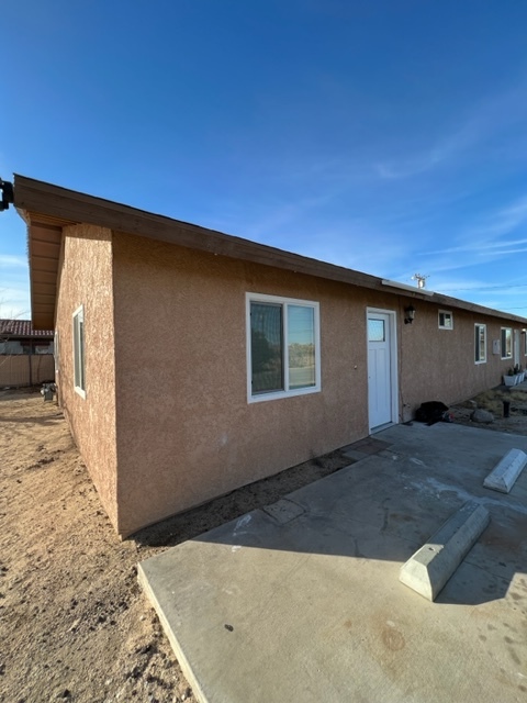 Building Photo - 74052 Pinon Dr