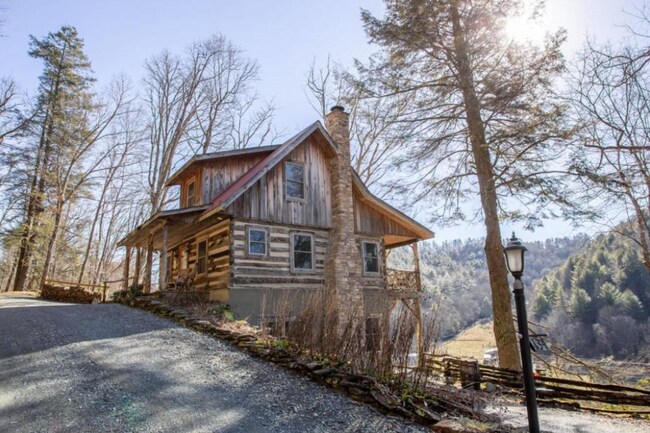 Building Photo - One of a Kind – Authentic Log Cabin with S...