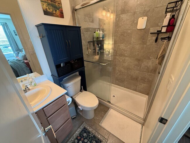 Building Photo - 3 Bedroom, 2.5 Bath Townhome