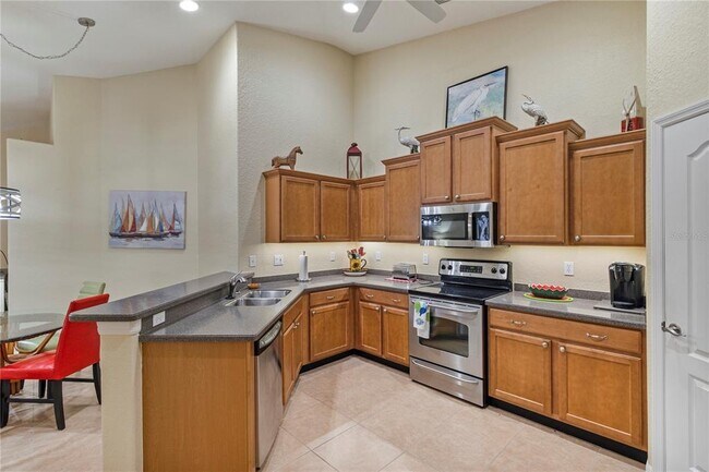 Building Photo - 3533 Lakewood Blvd