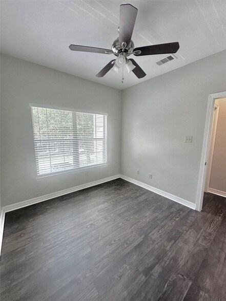 Building Photo - 59 Woodland Hills Dr