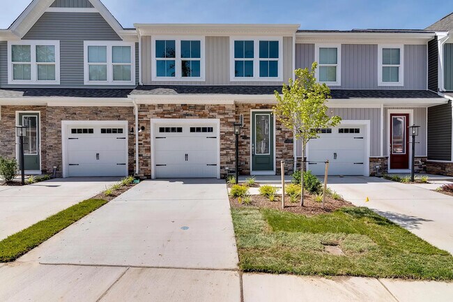 Building Photo - 9212 St Charles Cir