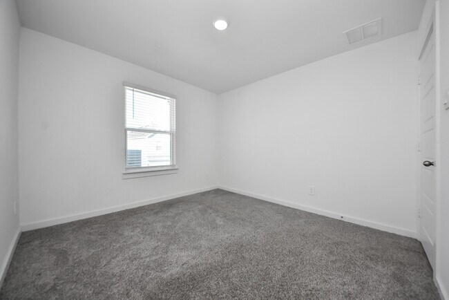 Building Photo - 13411 Sombrero Cay Dr