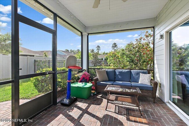 Building Photo - 61 MOORINGS COURT