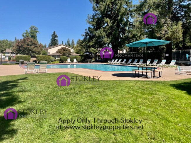 Building Photo - 1887 Pomar Way