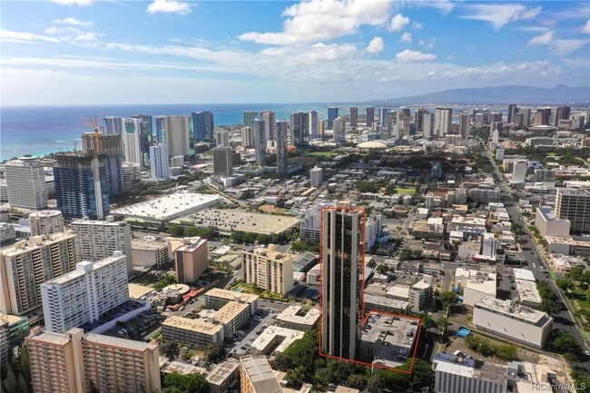 Building Photo - Convenient 1 Bedroom Close to Everything