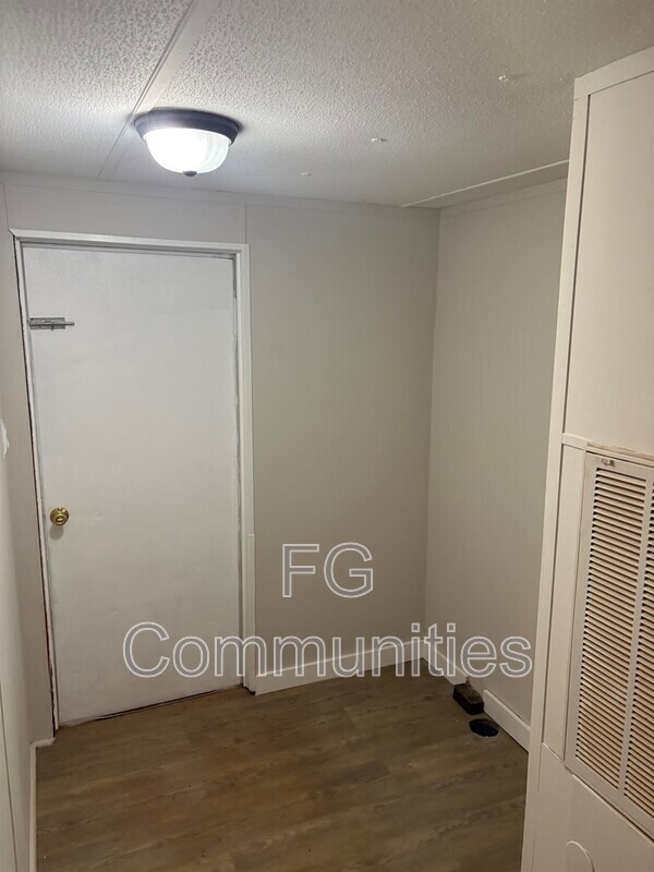 Building Photo - 1754 Zion Rd
