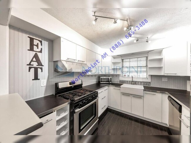 Building Photo - 309 Countryside Pl