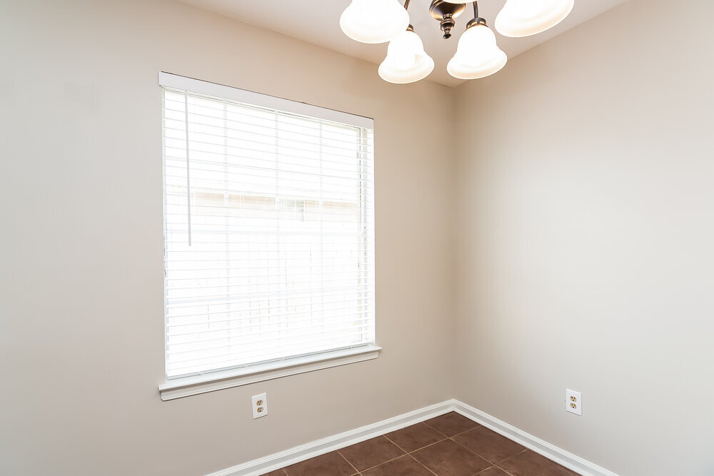 Building Photo - 1886 Towson Ln