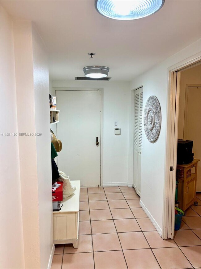 Building Photo - 201 Crandon Blvd