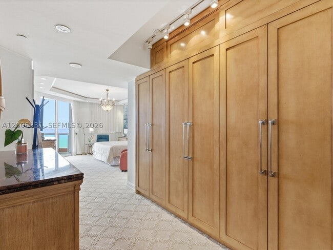 Building Photo - 17875 Collins Ave