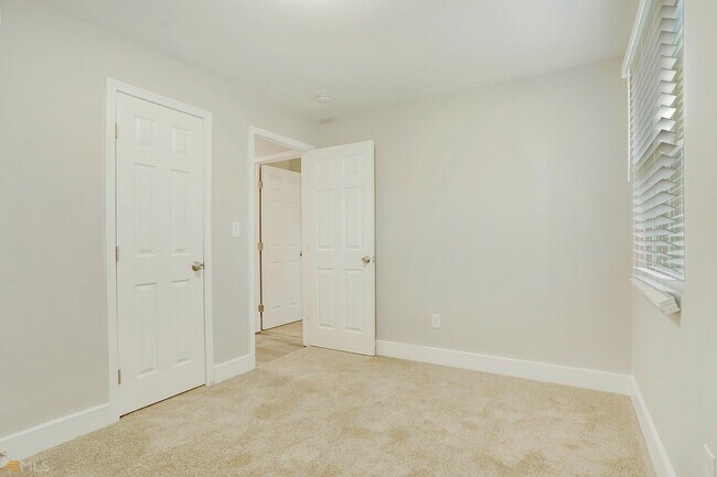 Building Photo - 2597 Dale Creek Dr NW