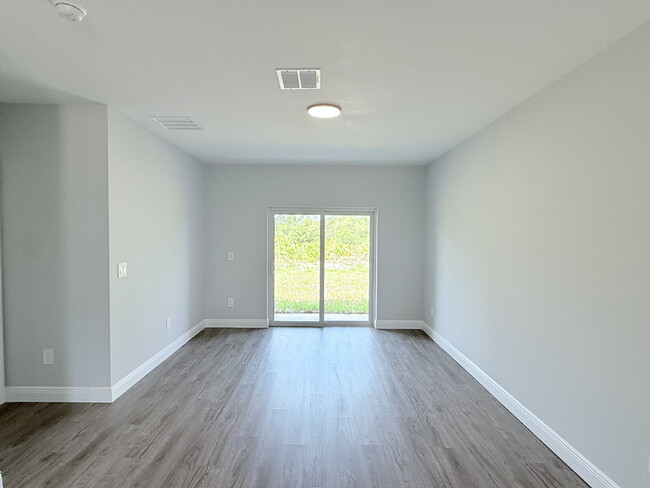 Building Photo - New Construction