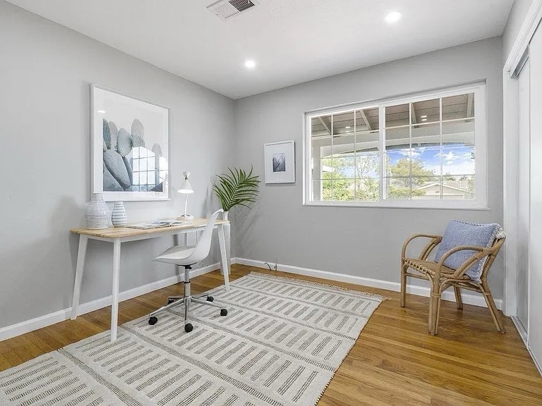 Building Photo - 2448 Mahan Way